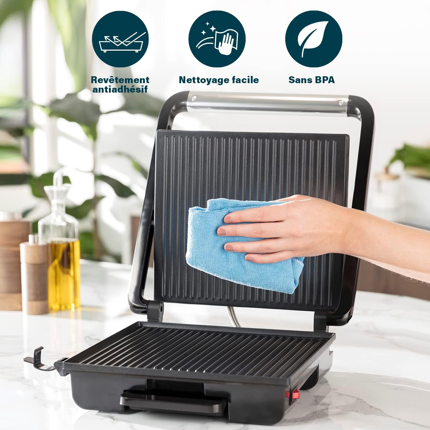 Princess – Appareil à paninis, brossé, 30x27cm, 2 portions, 2000W