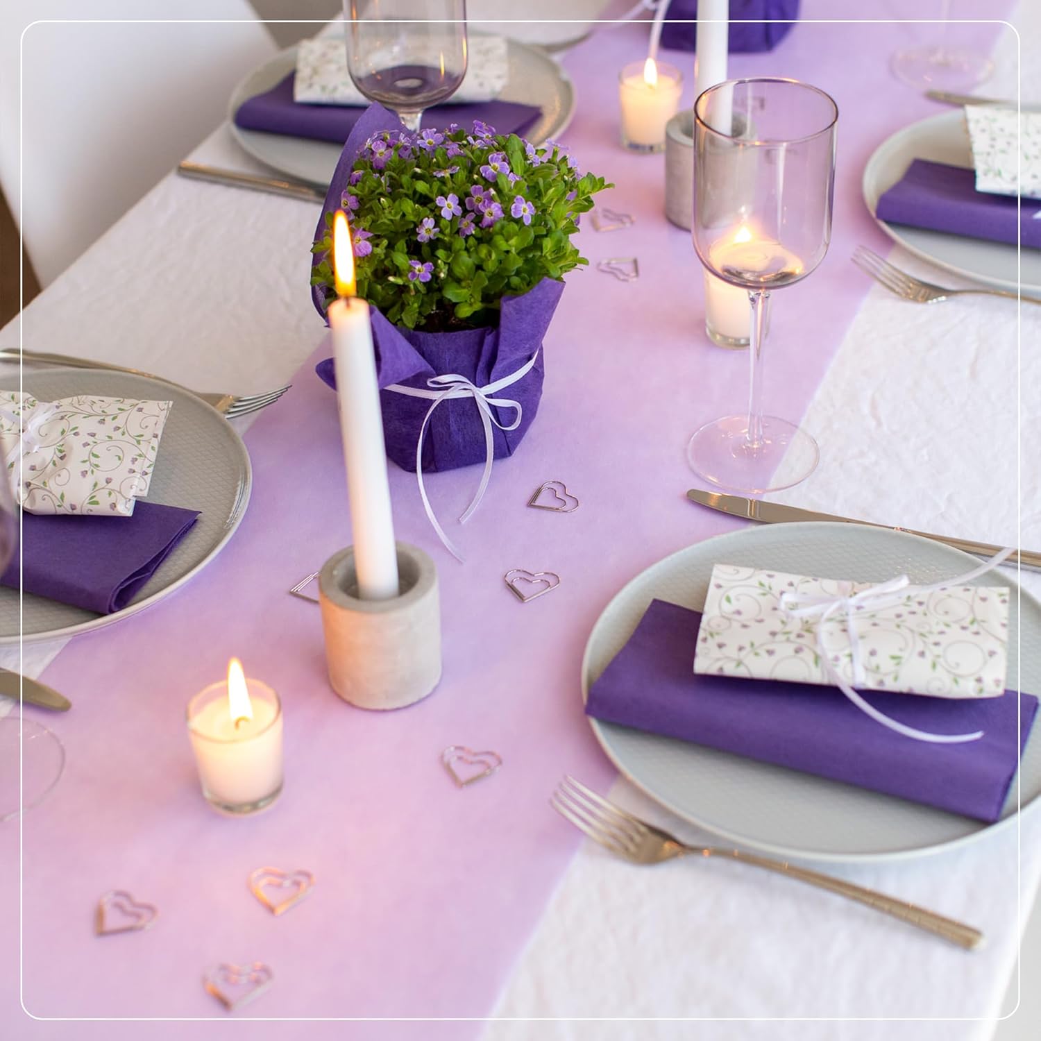 100%Mosel - Chemin de Table Non-tissé Lilas - 30x2500cm - Décor Anniversaire/Mariage