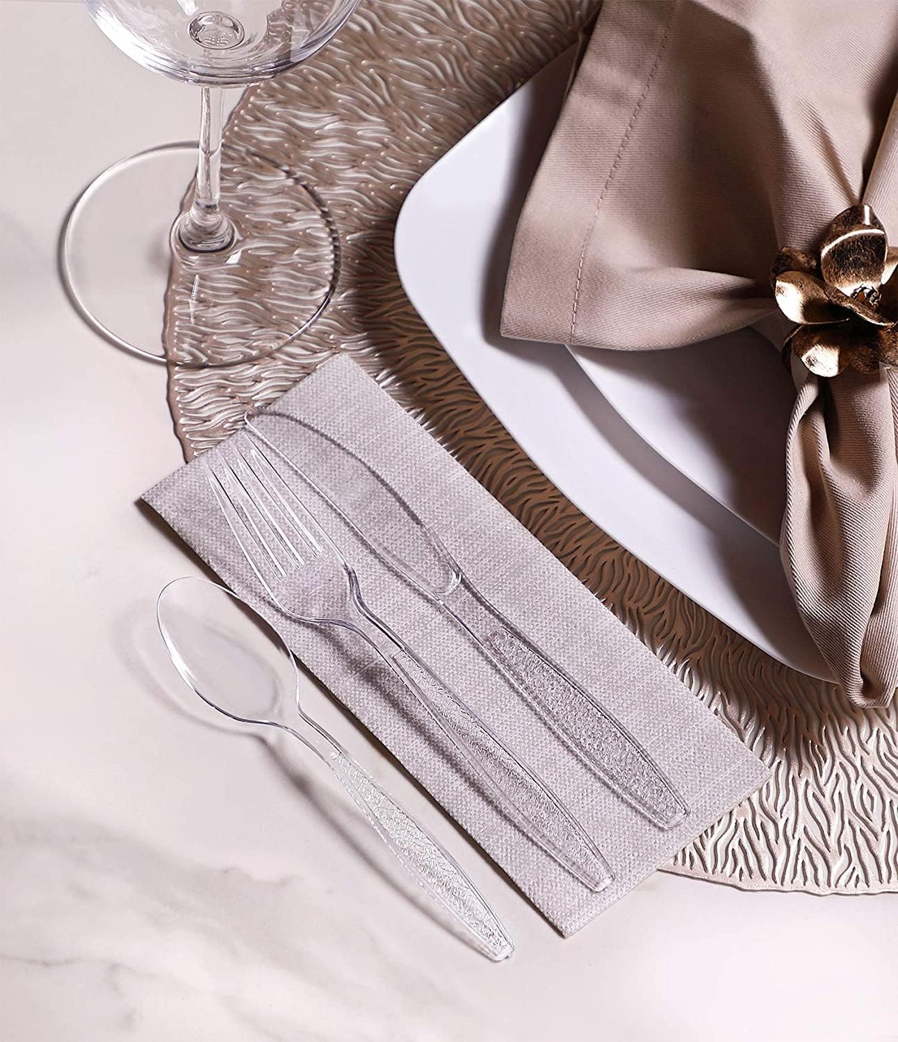 Couverts plastique réutilisables - set 300 pièces - résistants, idéals fête