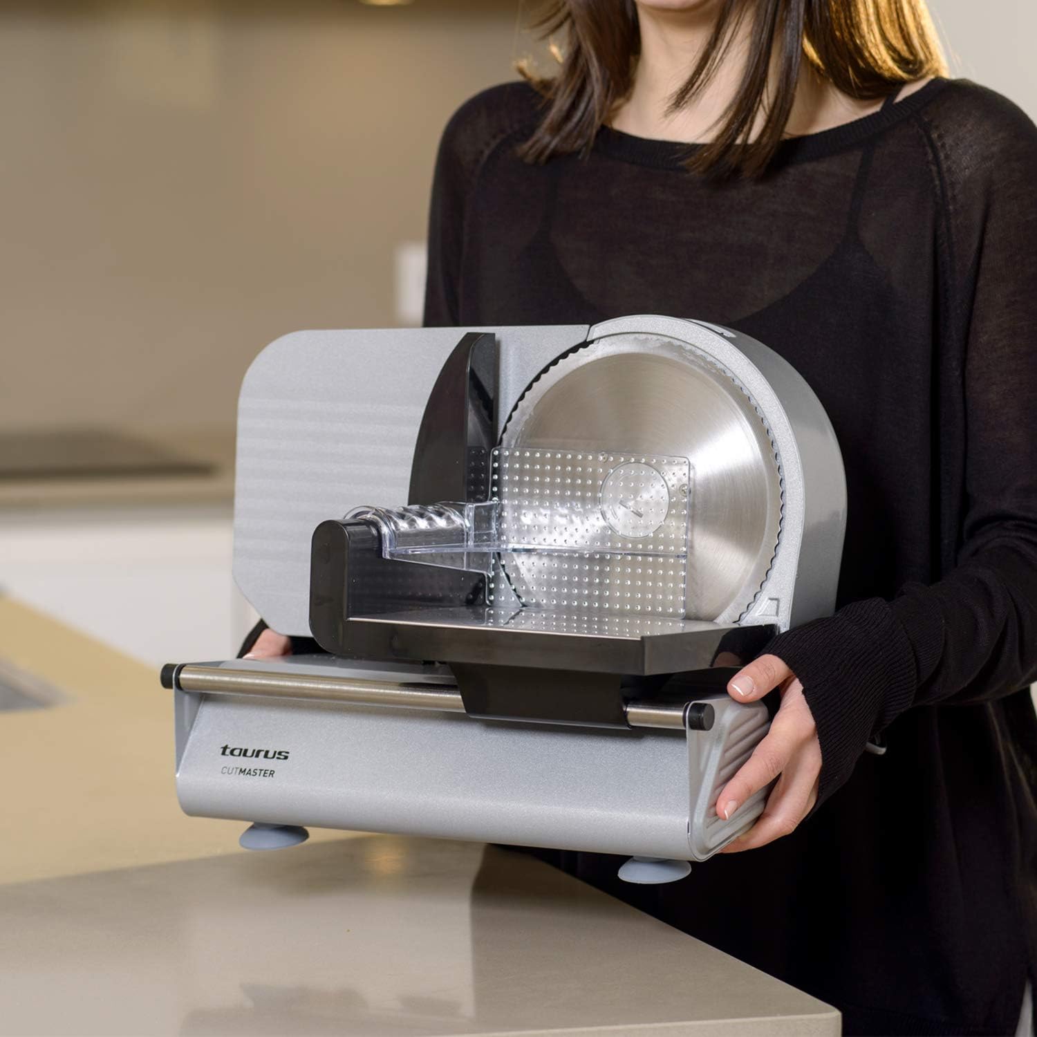 Taurus - Cutmaster - 19 cm - trancheuse électrique 150W, découpe 1-15 mm, table pliante